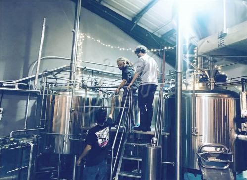         啤酒中新型醪液搅拌装置的特点