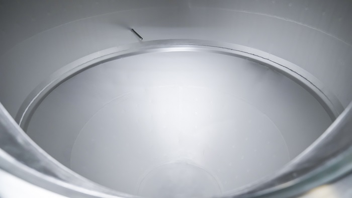 天泰啤酒发酵罐内部角度抛光
